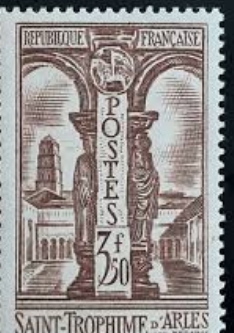 cloitre-decaris-albert.jpg